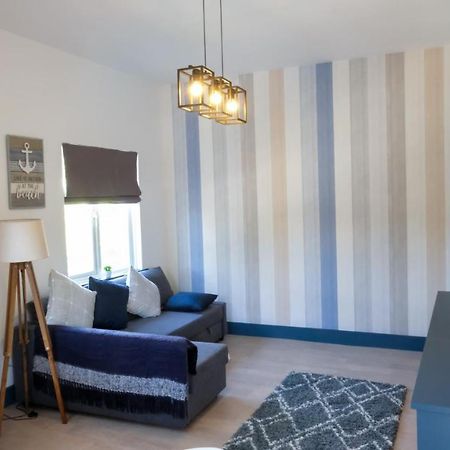 Intimate Entire Flat 9-Min Walk To Boscombe Beach Bournemouth Dış mekan fotoğraf