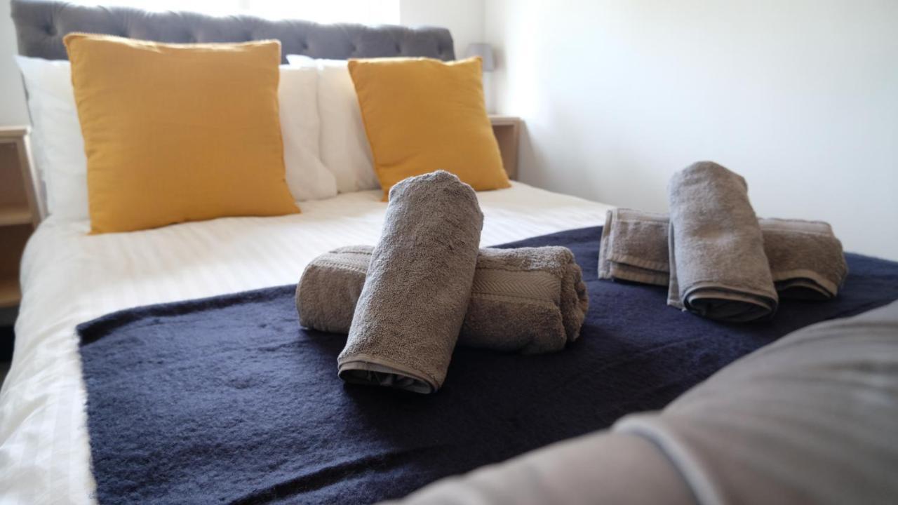 Intimate Entire Flat 9-Min Walk To Boscombe Beach Bournemouth Dış mekan fotoğraf